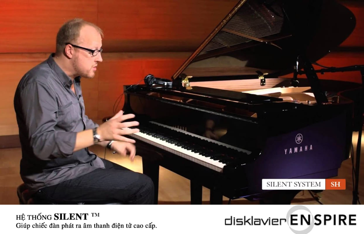 Đàn piano Yamaha tự động có tính năng silent cao cấp